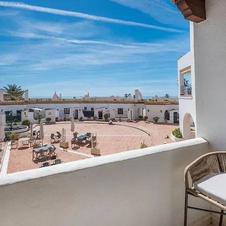 Puerto Cabopino Retreat | Sunny Terraces & Pool * ماربيا